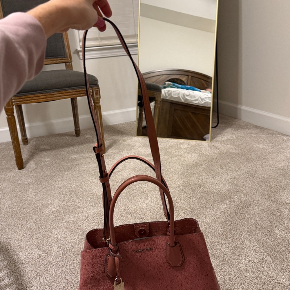 Michael Kors Mercer Gallery purse - Picture 10 of 10